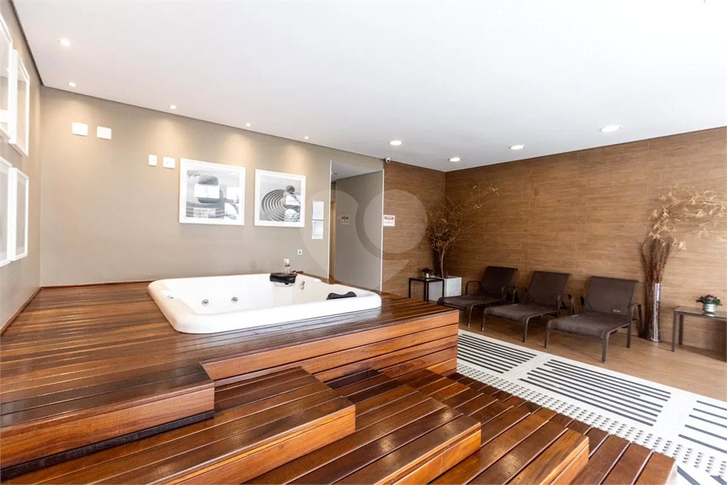 Apartamento à venda com 2 suítes em Barra Funda, São Paulo, SP