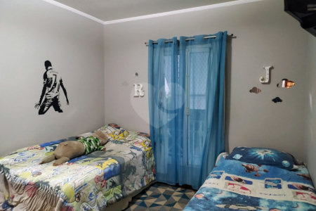 Sobrado à venda com 4 quartos, sendo 2 suítes, em Vila Paulicéia, São Paulo, SP
