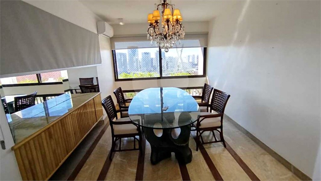 Duplex para alugar com 3 suítes em Real Parque, São Paulo, SP
