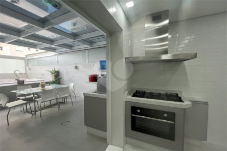 Apartamento à venda com 2 suítes em Barra Funda, São Paulo, SP