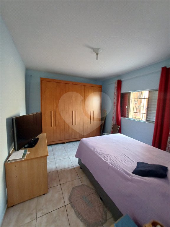 Casa à venda com 3 quartos, sendo 1 suíte,  em Jardim Santa Mônica, São Paulo, SP