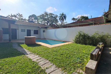 Terreno à venda com 1 suíte em Interlagos, São Paulo, SP