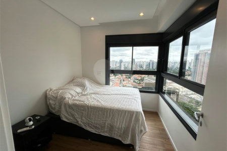 Apartamento à venda com 3 suítes em Jardim das Acácias, São Paulo, SP
