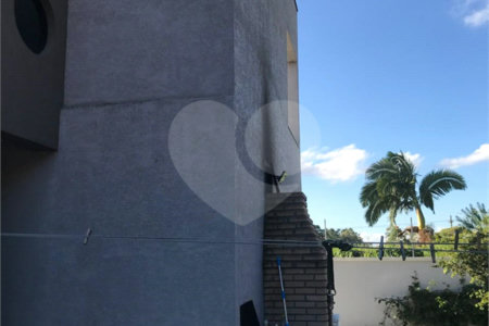 Casa à venda com 5 quartos, sendo 3 suítes, em Loteamento Jardim Morumbi, Atibaia, SP