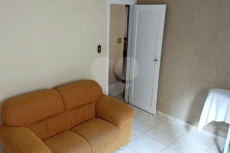 Casa à venda com 2 quartos, sendo 1 suíte, em Vila Gumercindo, São Paulo, SP