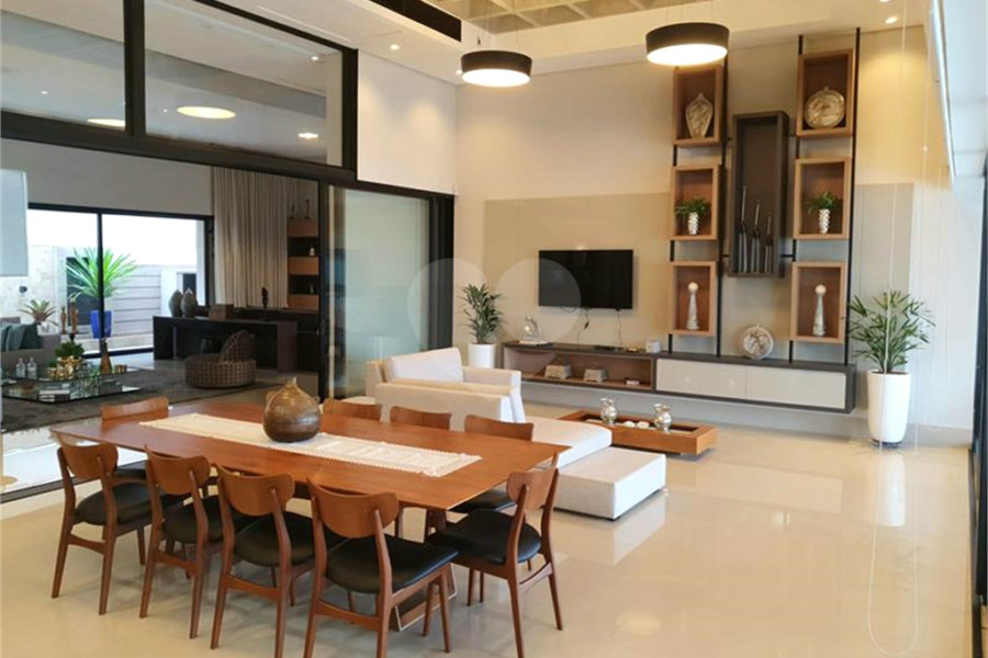 Casa à venda com 5 suítes no condomínio Residencial Villagio, Americana - SP