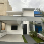Casa à venda com 3 quartos, sendo 1 suíte, no condomínio Horto Florestal Villagio, Sorocaba - SP