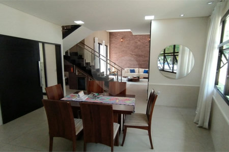 Casa à venda com 3 suítes no condomínio Reserva dos Vinhedos, Louveira - SP