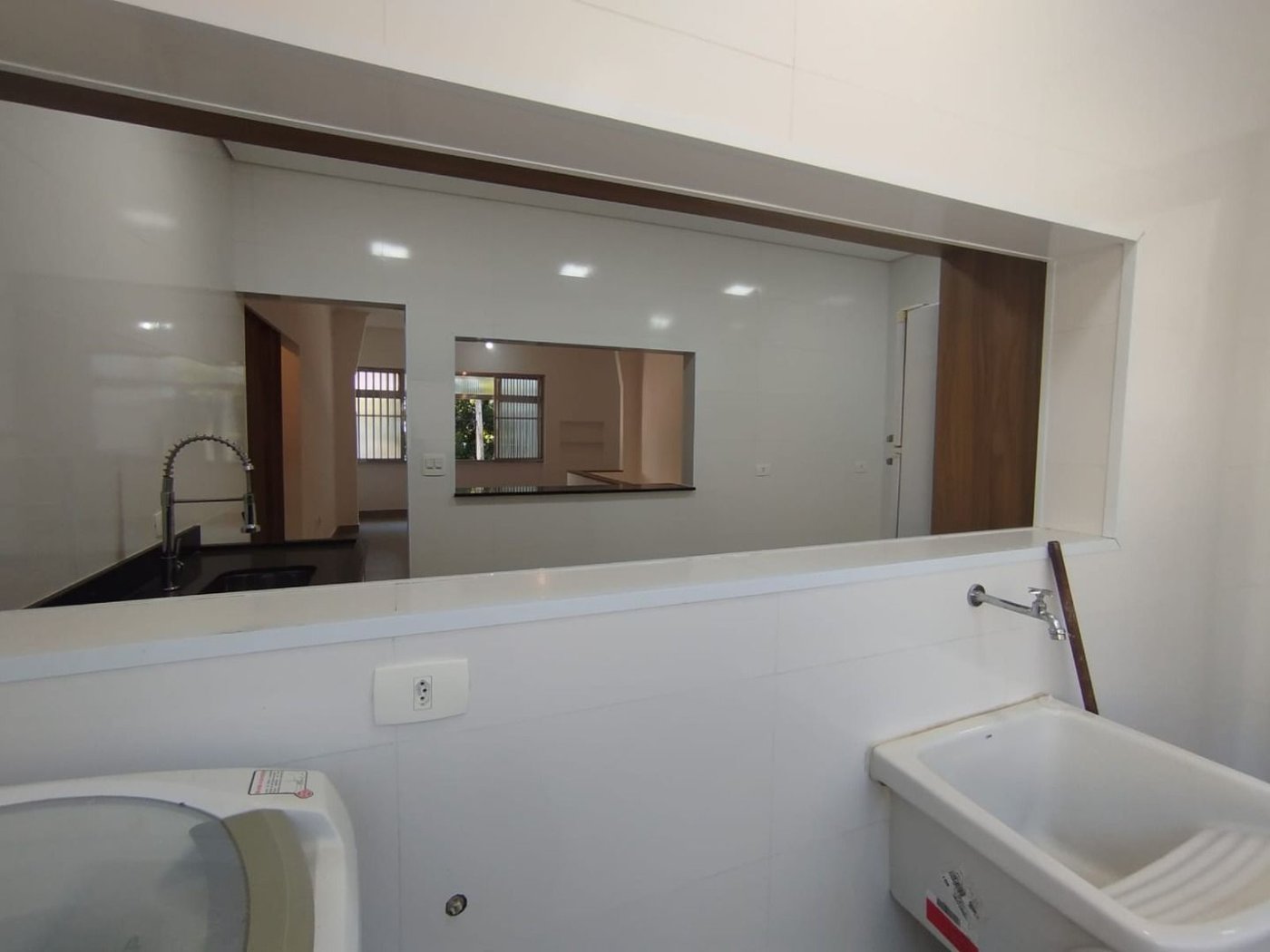 Casa com 2 dormitórios à venda, 82 m² por R$ 599.000,00 - Embaré - Santos/SP