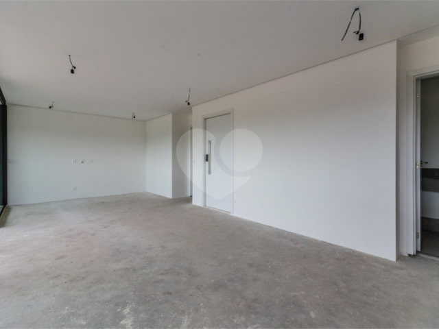 Apartamento à venda com 3 suítes em Vila Nova Conceição, São Paulo, SP