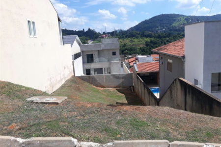 Terreno à venda em Parque Varanguera, São Roque, SP