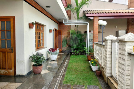 Casa à venda com 4 quartos, sendo 2 suítes,  em Jardim Japão, São Paulo, SP