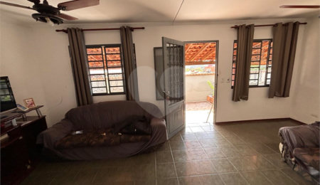 Casa à venda com 4 quartos, sendo 1 suíte,  em Jardim São Judas Tadeu, Salto, SP