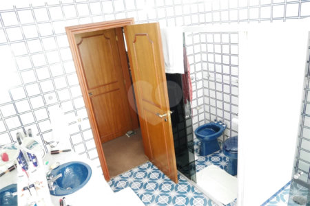Casa à venda com 4 quartos, sendo 1 suíte,  em Jardim Guedala, São Paulo, SP