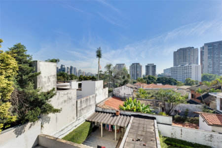 Casa à venda com 4 quartos, sendo 2 suítes, no condomínio Casa Jardim Ibirapuera, São Paulo - SP