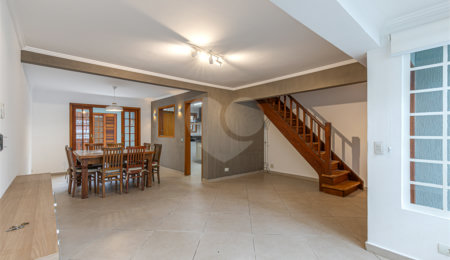 Sobrado à venda com 2 quartos, sendo 1 suíte,  em Alto da Boa Vista, São Paulo, SP