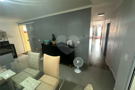 Casa à venda com 4 quartos em Chora Menino, São Paulo, SP
