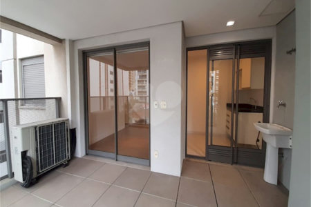 Apartamento à venda ou para alugar com 1 suíte em Pinheiros, São Paulo, SP