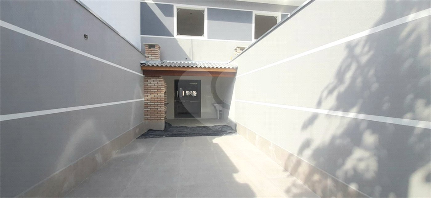 Sobrado à venda com 3 quartos, sendo 1 suíte, em Tremembé, São Paulo, SP