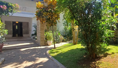 Casa Térrea à venda com 4 quartos, sendo 1 suíte,  em Brooklin Velho, São Paulo, SP