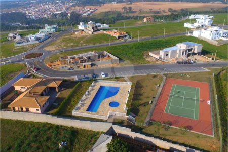 Casa à venda ou para alugar com 4 quartos, sendo 1 suíte, no condomínio Mirante dos Ipês, Salto - SP