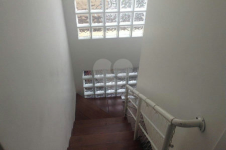 Sobrado à venda com 3 quartos, sendo 1 suíte, em Vila Mazzei, São Paulo, SP