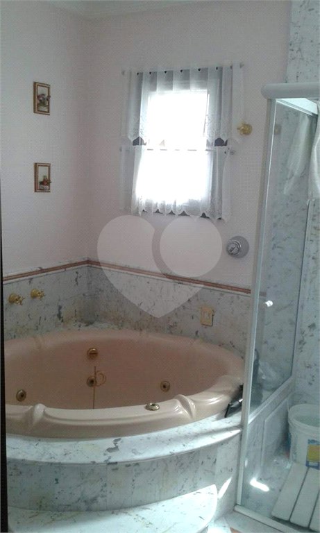 Sobrado à venda com 3 quartos, sendo 2 suítes, em Horto, São Paulo, SP