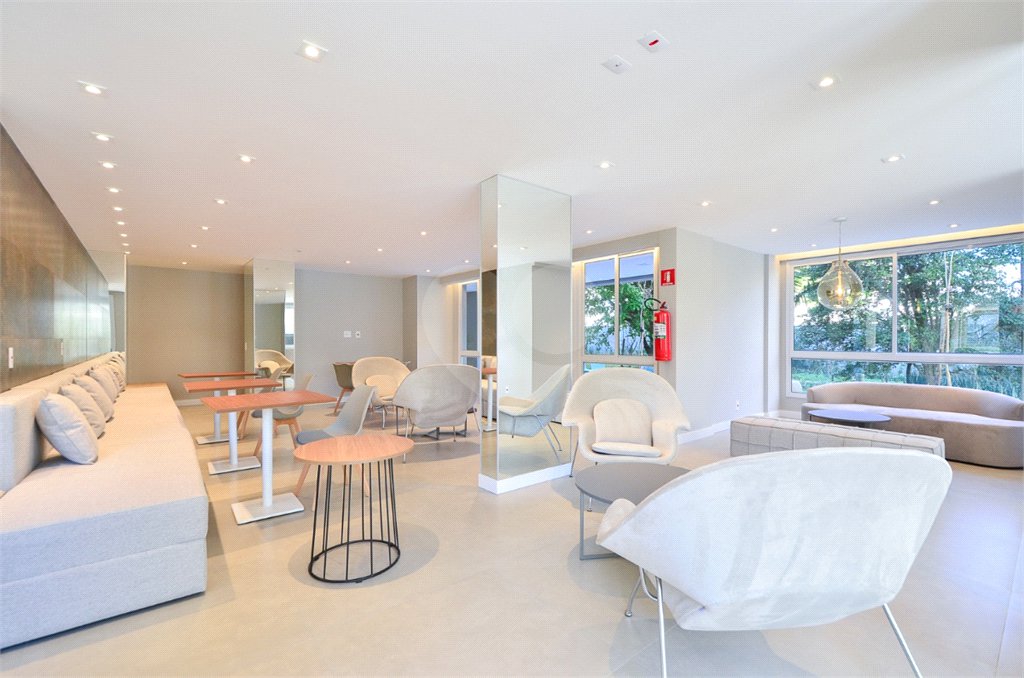 Apartamento à venda com 2 quartos, sendo 1 suíte, em Santo Amaro, São Paulo, SP