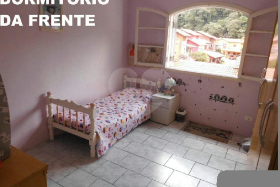 Sobrado à venda com 3 quartos, sendo 1 suíte, em Tremembé, São Paulo, SP