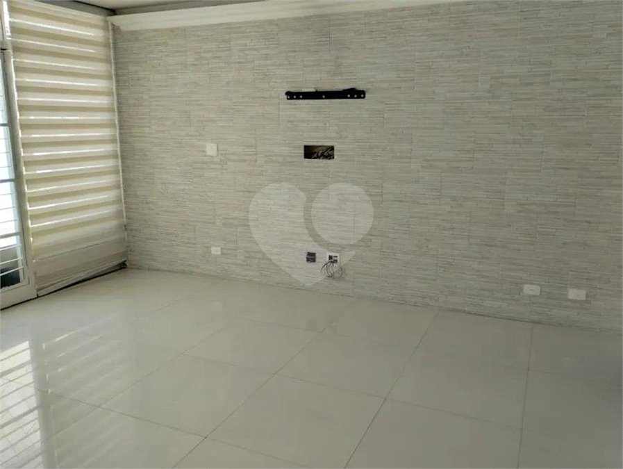 Casa à venda com 3 quartos, sendo 1 suíte,  em Vila Mariana, São Paulo, SP