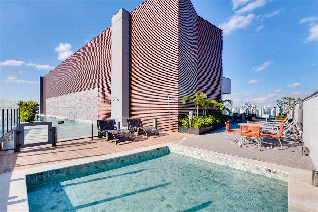 Apartamento à venda com 4 quartos, sendo 3 suítes,  em Brooklin, São Paulo, SP