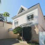 Casa à venda com 4 quartos, sendo 2 suítes, no condomínio Bristol Village, São Paulo - SP