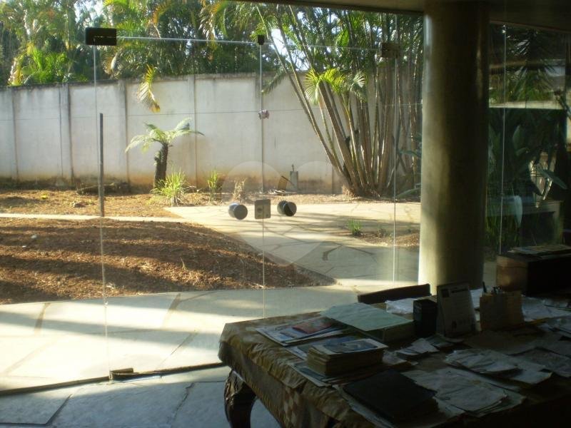 Sobrado à venda com 7 quartos, sendo 4 suítes, em Jardim Petrópolis, São Paulo, SP