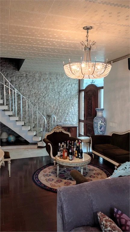 Casa à venda com 4 suítes em Vila Pirajussara, São Paulo, SP