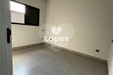 Casa à venda com 3 quartos, sendo 1 suíte,  no condomínio Terras do Vale, Caçapava - SP