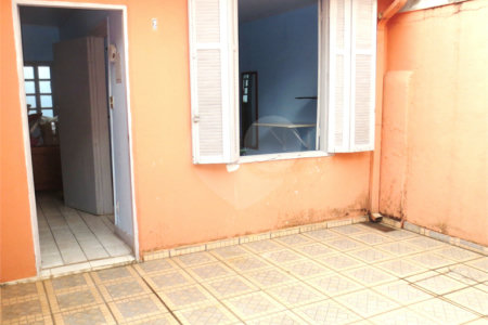 Sobrado à venda com 4 quartos, sendo 1 suíte, em Cambuci, São Paulo, SP