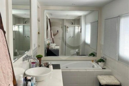 Apartamento à venda ou para alugar com 1 suíte em Jardim Europa, São Paulo, SP