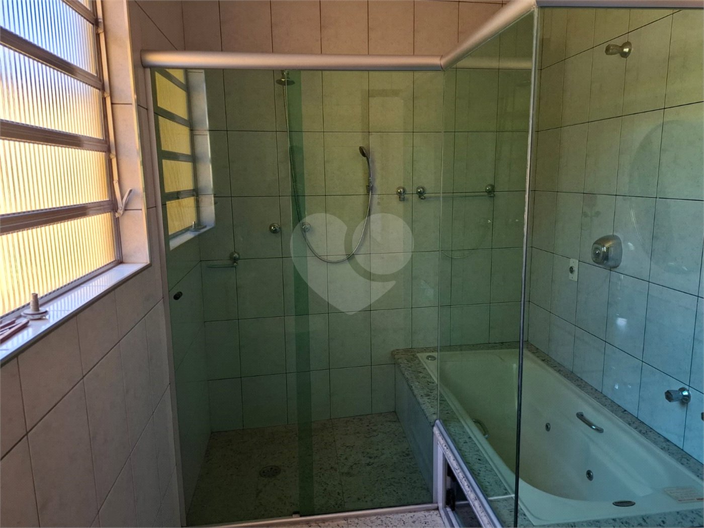 Sobrado à venda com 3 quartos no Brasilândia, São Paulo, SP