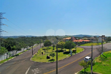 Casa à venda com 3 suítes no condomínio Terras de São Francisco, Vinhedo - SP