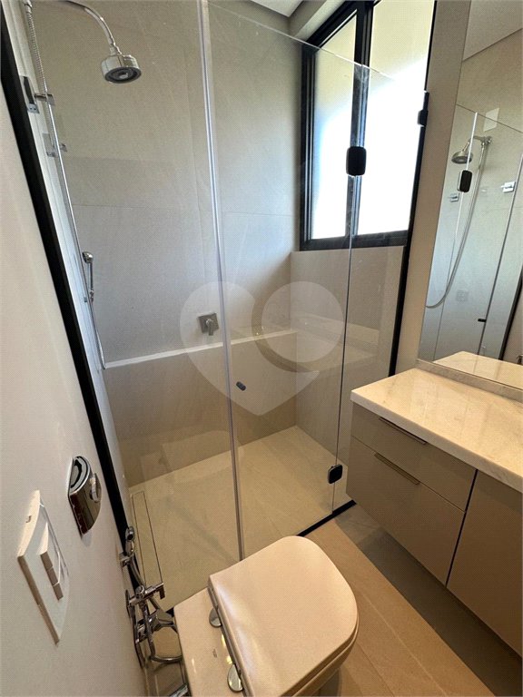 Casa à venda com 4 quartos, sendo 3 suítes, no condomínio Residencial Tivoli Park, Sorocaba - SP