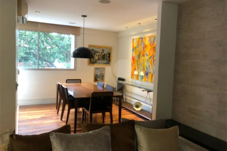 Apartamento à venda com 4 quartos, sendo 3 suítes, em Alto da Boa Vista, São Paulo, SP