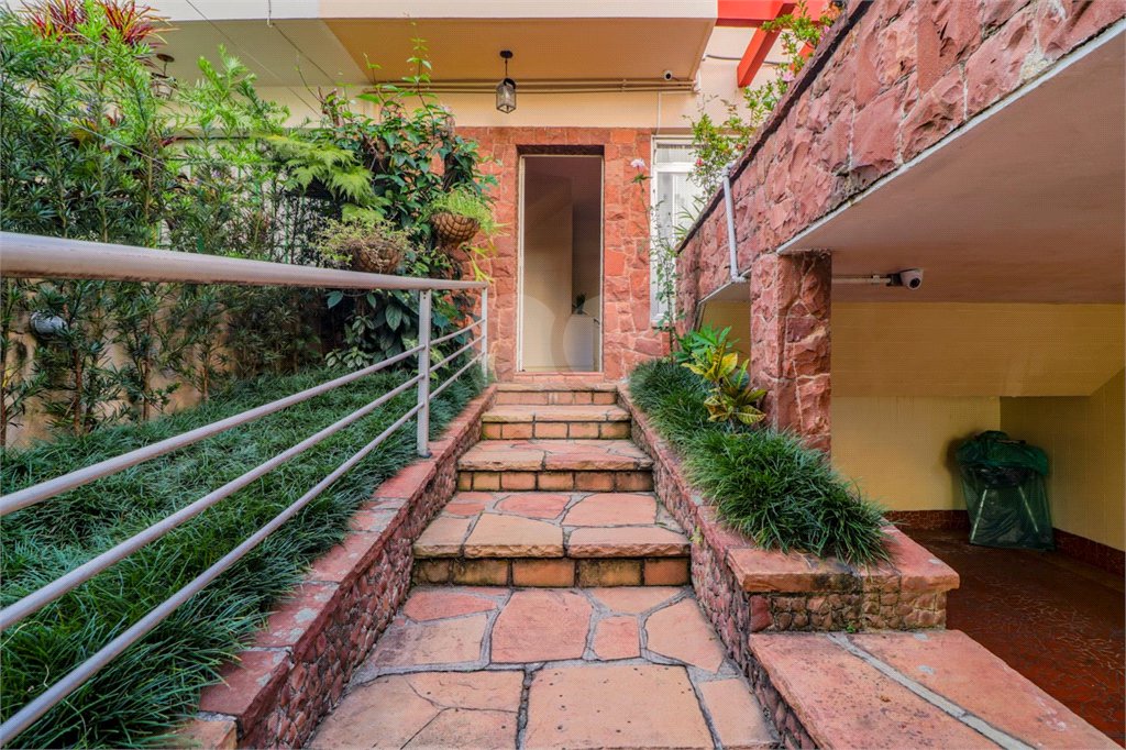 Casa à venda com 3 quartos em Indianópolis, São Paulo, SP