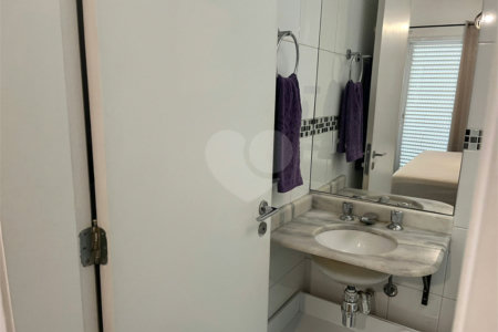 Casa à venda com 3 quartos no condomínio Jd Rebelato, Cotia - SP