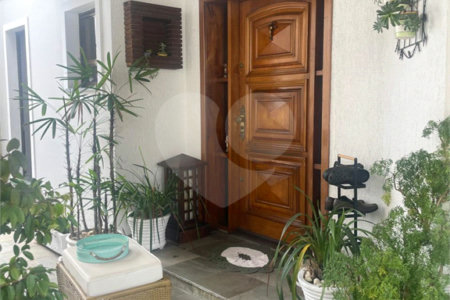 Sobrado à venda com 4 quartos, sendo 2 suítes, em Jardim Franca, São Paulo, SP