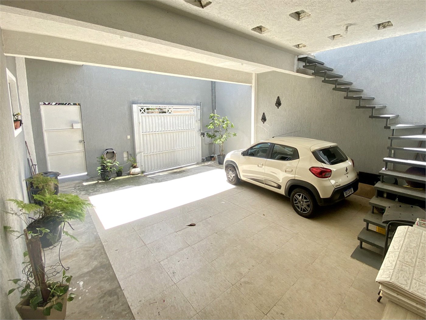 Sobrado à venda com 4 quartos, sendo 1 suíte, em Vila Medeiros, São Paulo, SP