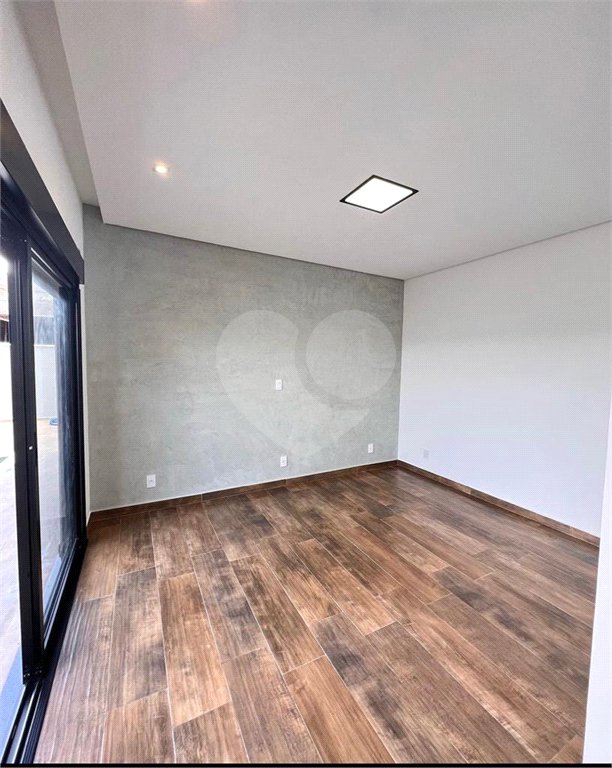 Casa à venda com 3 suítes no condomínio Residencial Golden Ville, Itapetininga - SP
