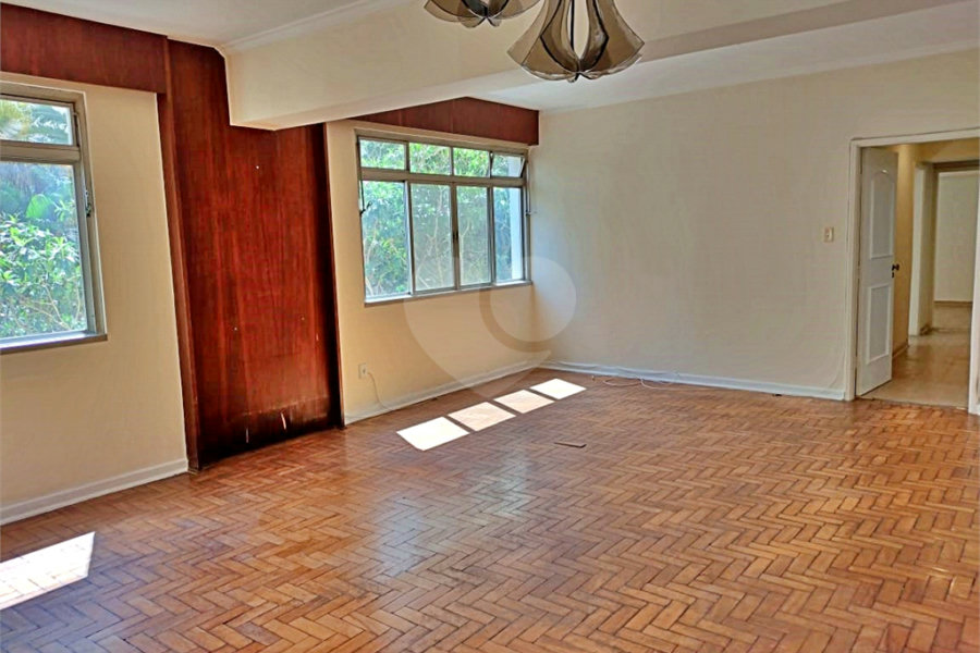 Apartamento à venda com 3 quartos, sendo 1 suíte, em Pinheiros, São Paulo, SP