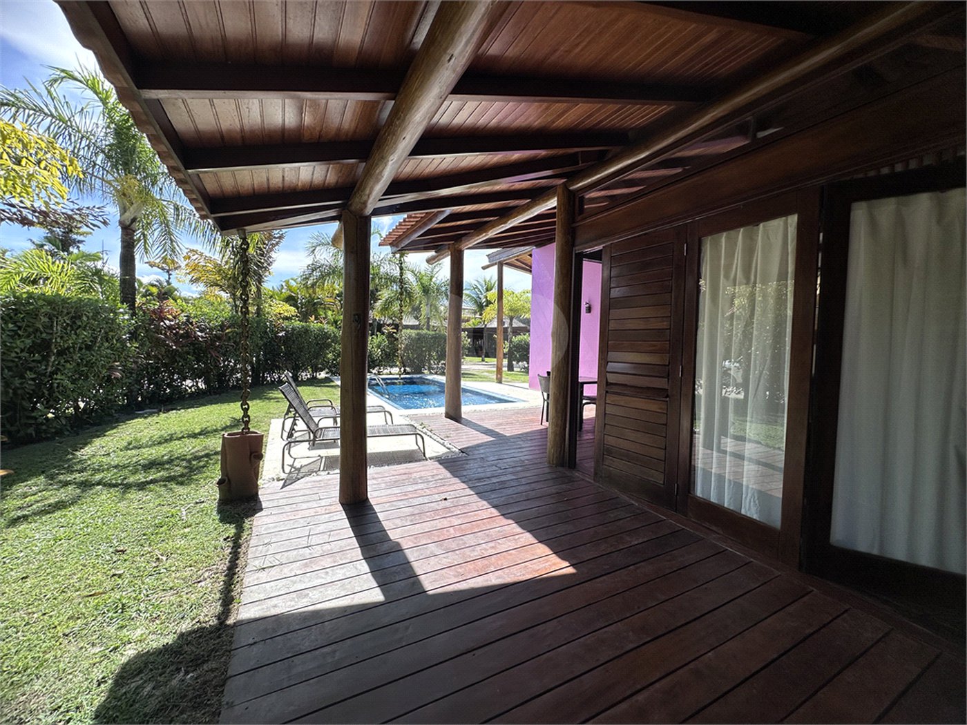 Casa à venda com 4 quartos, sendo 2 suítes, em Praia do Mutá, Porto Seguro, BA