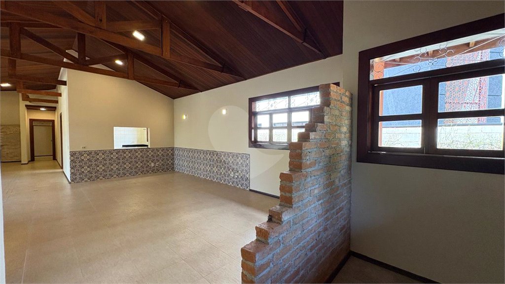 Casa à venda com 4 suítes no condomínio Vivendas do Lago, Sorocaba - SP