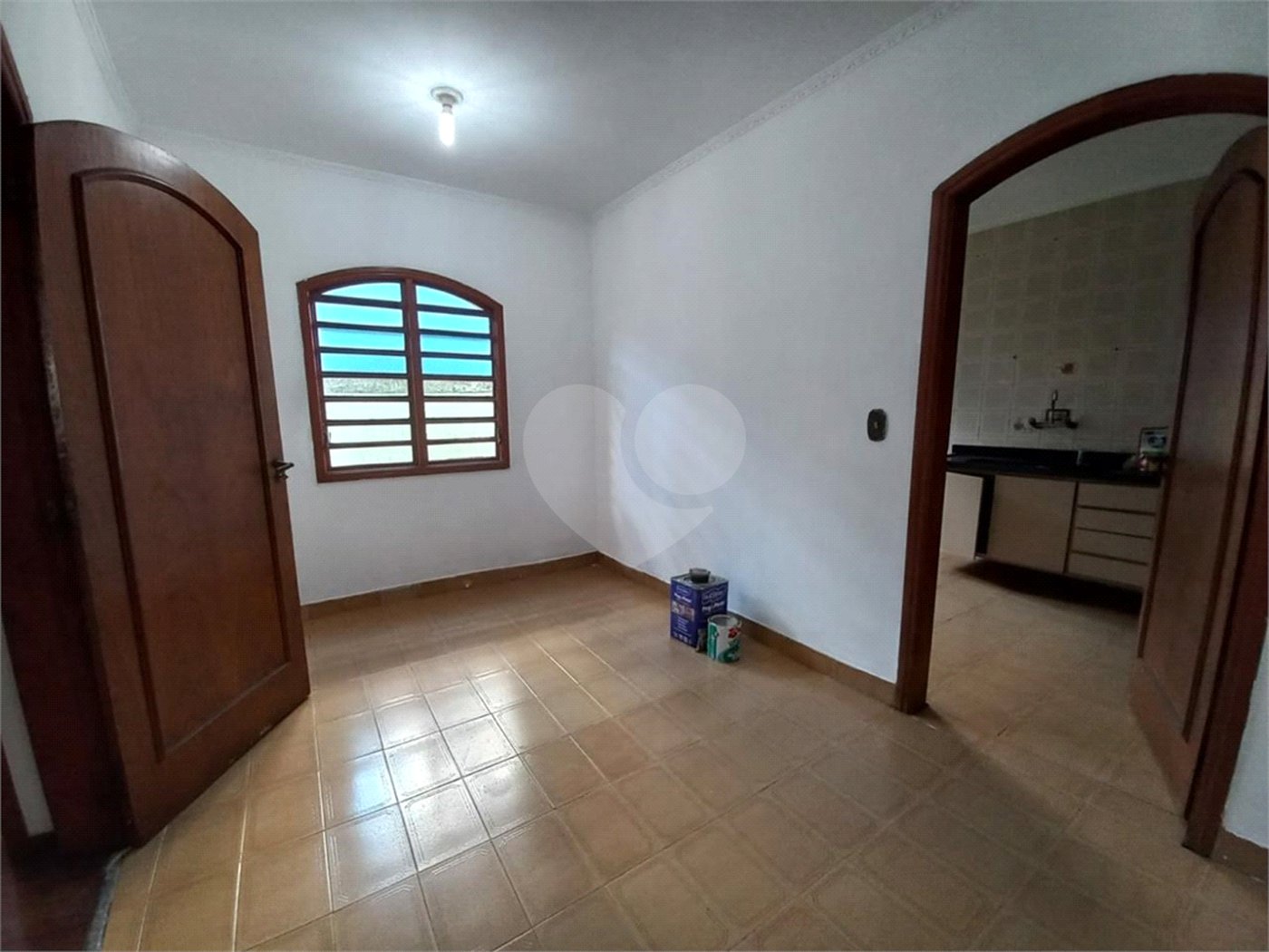Casa à venda com 3 quartos, sendo 1 suíte, em Jardim das Vertentes, São Paulo, SP
